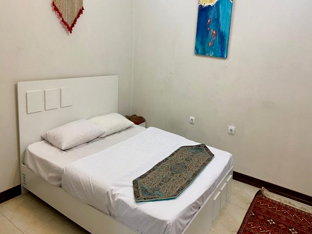 اتاق شماره سه اقامتگاه سنتی طاها